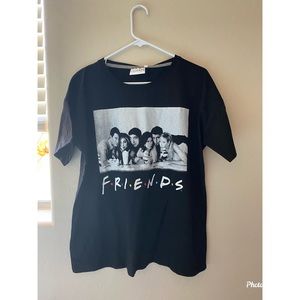 Friends  tee shirt 🦞